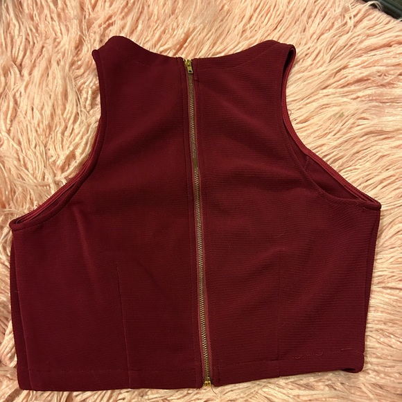 Burgundy TOBI crop top - Picture 3 of 3